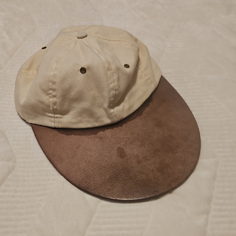 Classic Two-Tone Cap in Cream and Brown